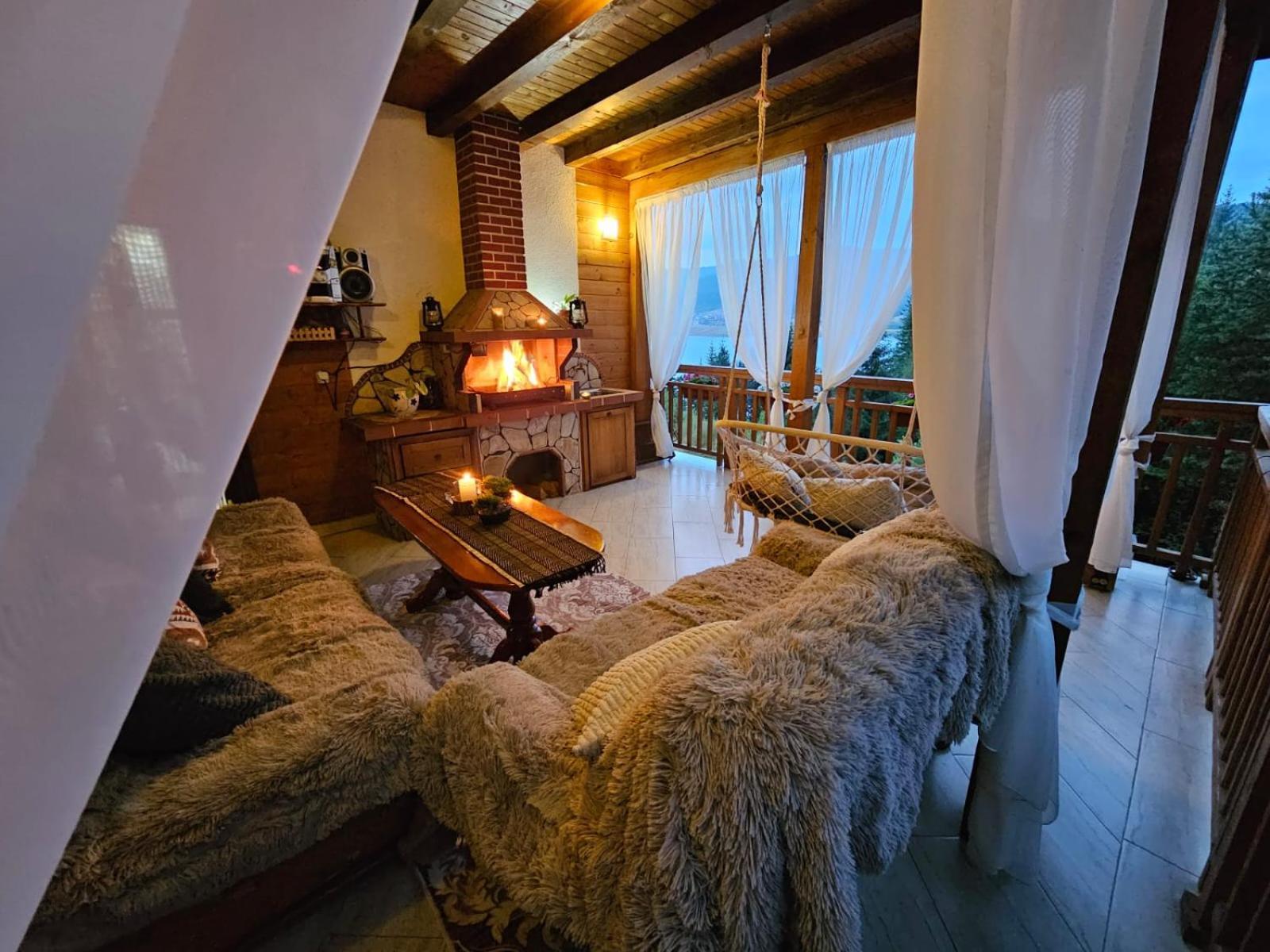 Villa Hills - Къща За Гости С Храна Orlino Esterno foto